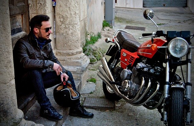 Le look biker - Le look motard - Le perfecto - Article de blog Durs à Cuire - Nicolas Masoni